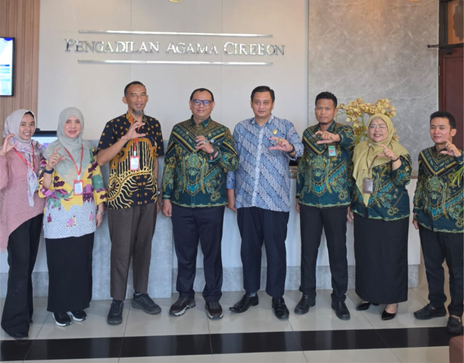 HELP CENTRE JADI PRAKTIK BAIK NASIONAL
Kolaborasi DP3APPKB Kota Cirebon dan Pengadilan Agama Masuk Rujukan Mahkamah Agung